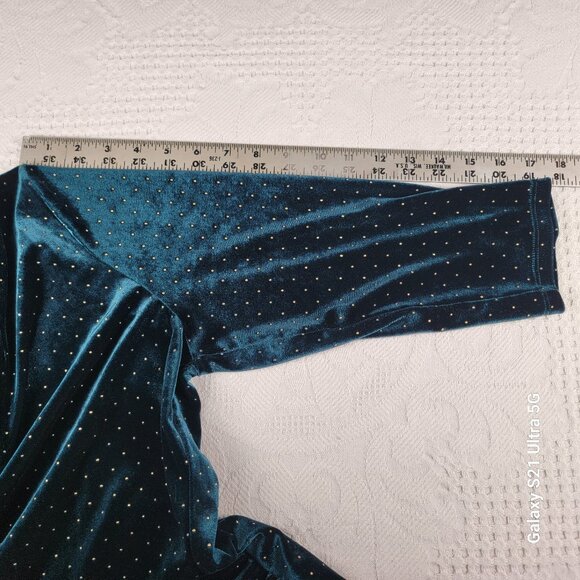 Vince Camuto v-neck top green‎ velvet size Lg choker collar gold polka dot studs - Picture 6 of 10